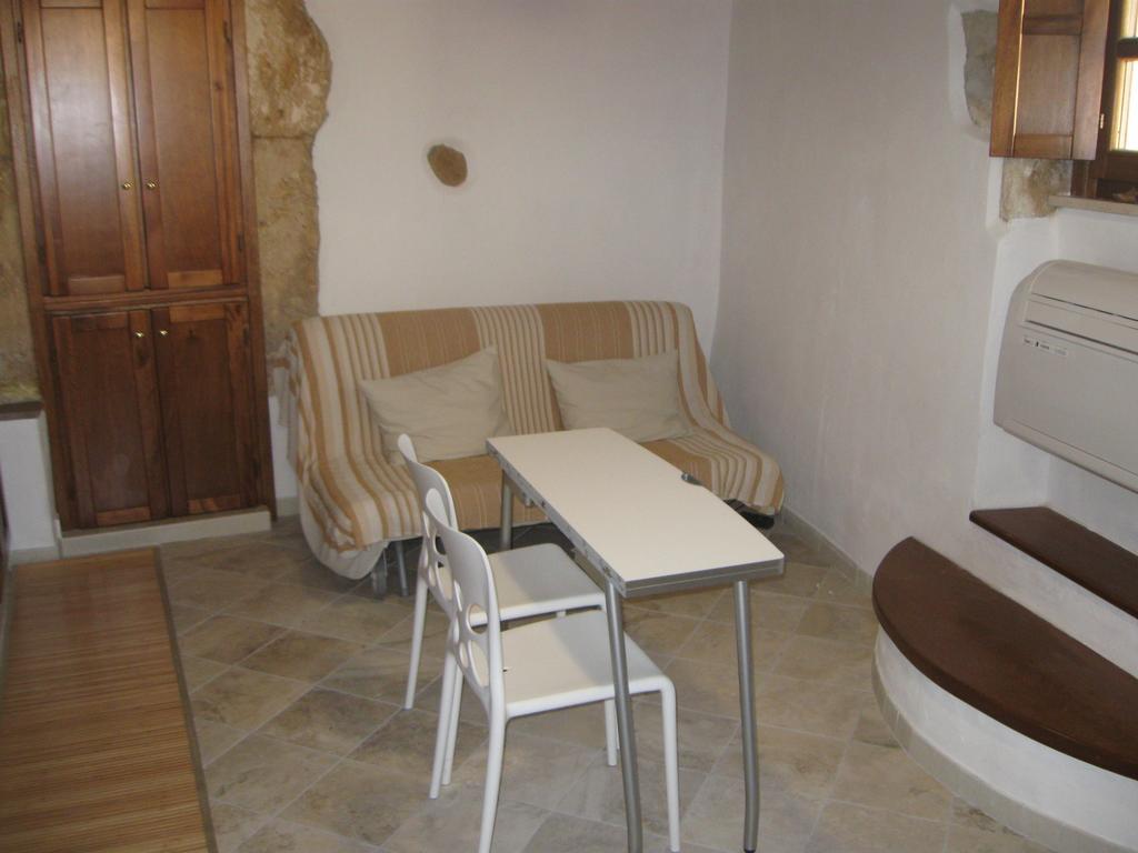 Appartamento Coghinas Sedini Pokoj fotografie